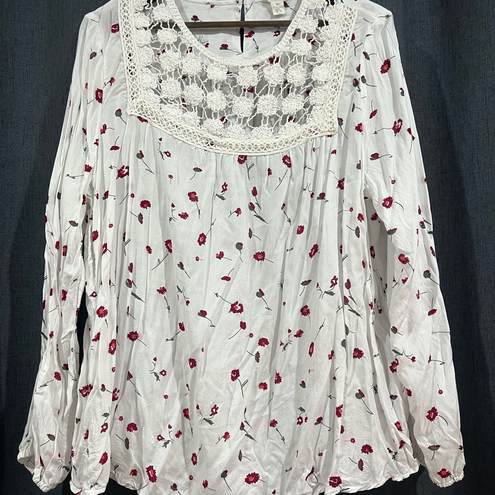 Long sleeve floral blouse
